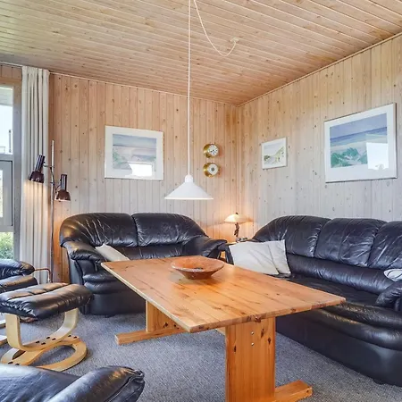Holiday home Kirsten - 800m From The Sea By Interhome *