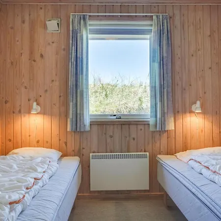 Holiday home Kirsten - 800m From The Sea By Interhome Henne Strand