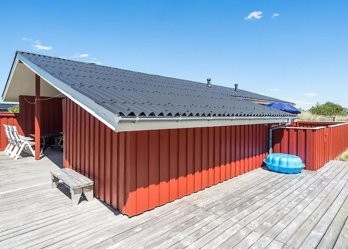 Kirsten - 800m From The Sea By Interhome Henne Strand