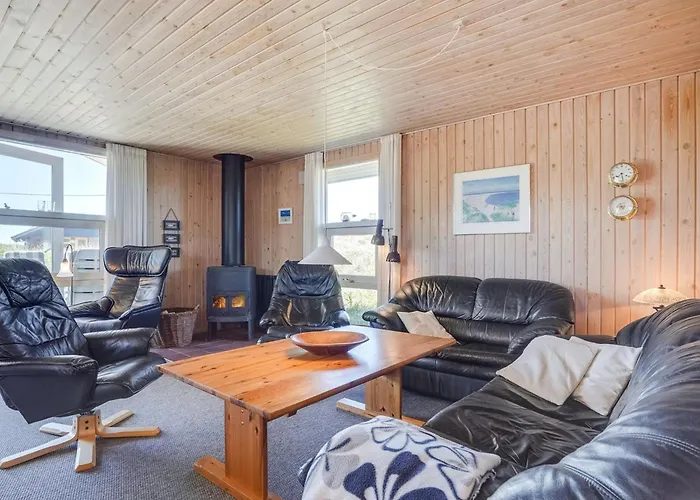 Kirsten - 800m From The Sea By Interhome * Henne Strand