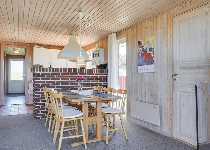 Kirsten - 800m From The Sea By Interhome